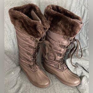 Women's DIRTY LAUNDRY  faux fur Brown Winter Boots- -size 8